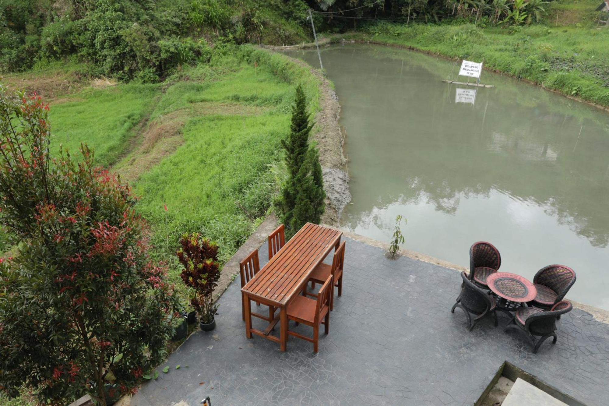 Mama Tia Family Homestay Рантепао Экстерьер фото