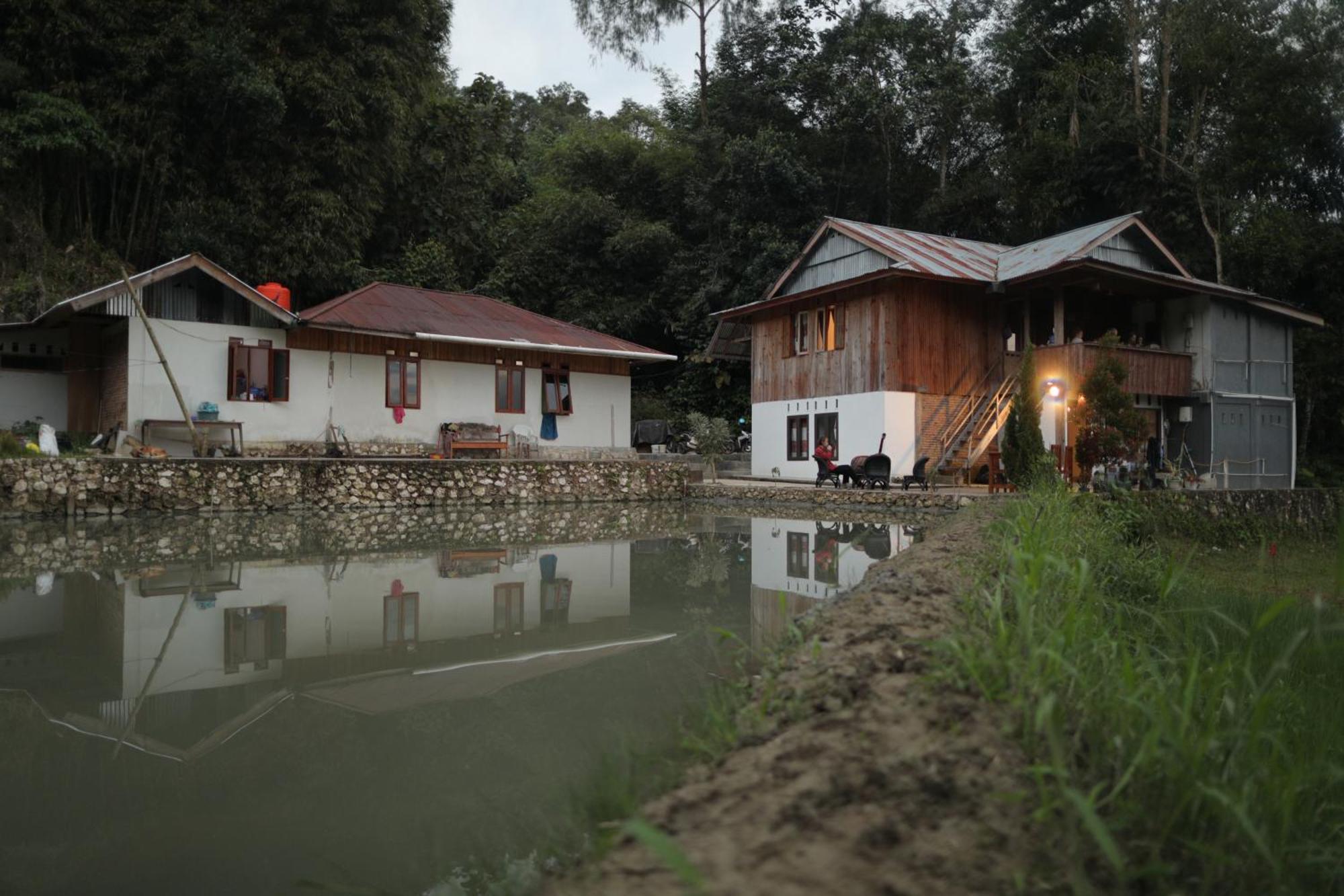 Mama Tia Family Homestay Рантепао Экстерьер фото
