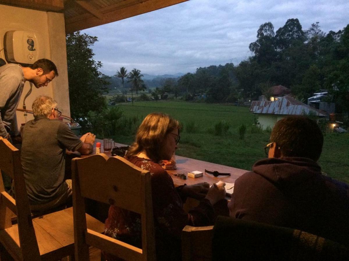 Mama Tia Family Homestay Рантепао Экстерьер фото